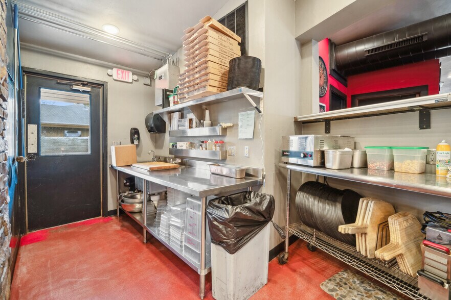 More Photos Of 707 W Park Ave, Kiel Restaurant For Sale