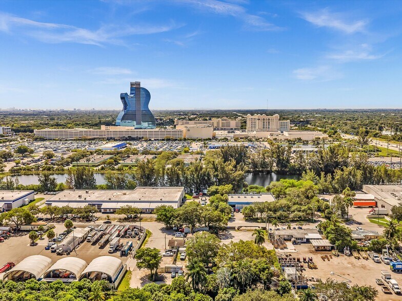 More Photos Of 4901 SW 51st St, Davie Warehouse For Sale