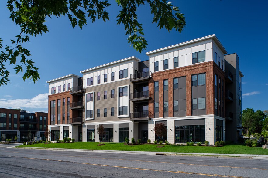 More Photos Of 578 Columbia Tpke, East Greenbush General Retail For Sale