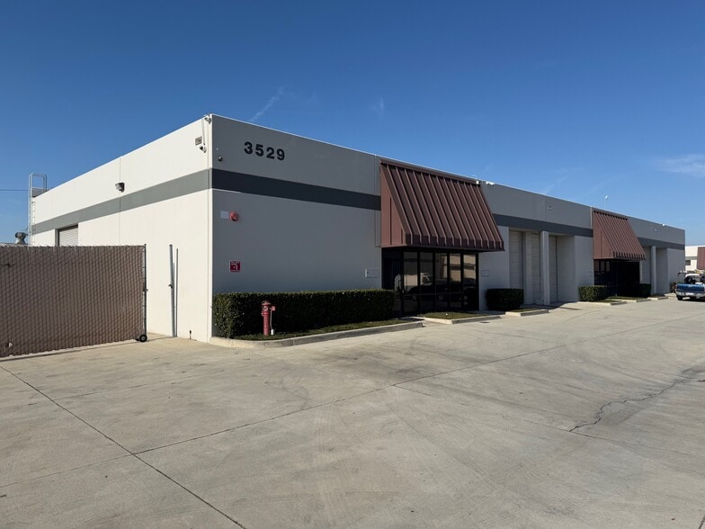 More Photos Of 3517 W Commonwealth Ave, Fullerton Unknown For Lease