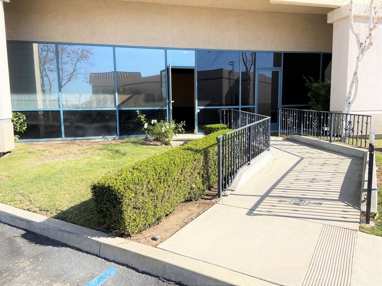 More Photos Of 3305-3311 Grande Vista Dr, Newbury Park Warehouse For Lease