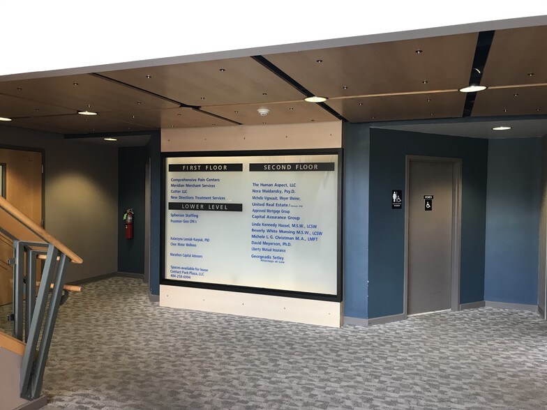 More Photos Of 4 Park Plz, Wyomissing Office For Sale