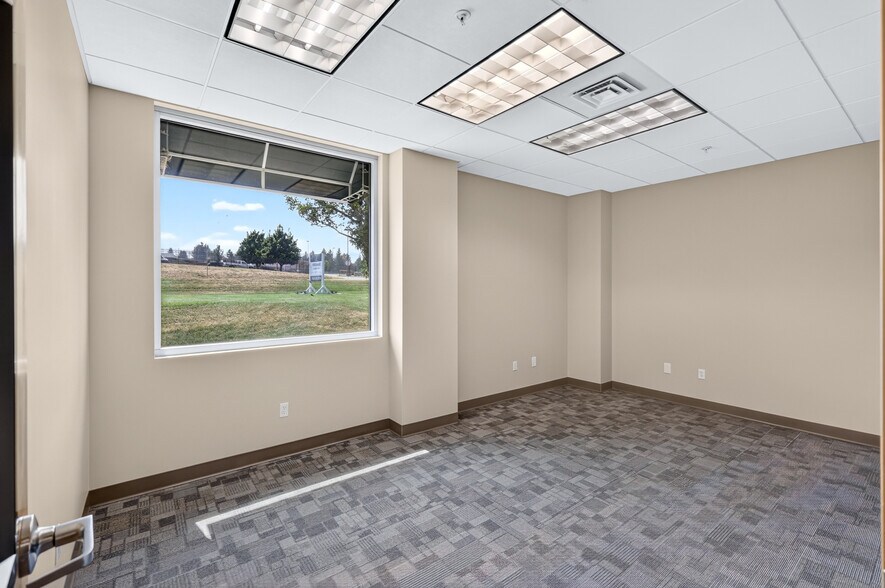 More Photos Of 2208 N Swing Ln, Liberty Lake Medical For Lease