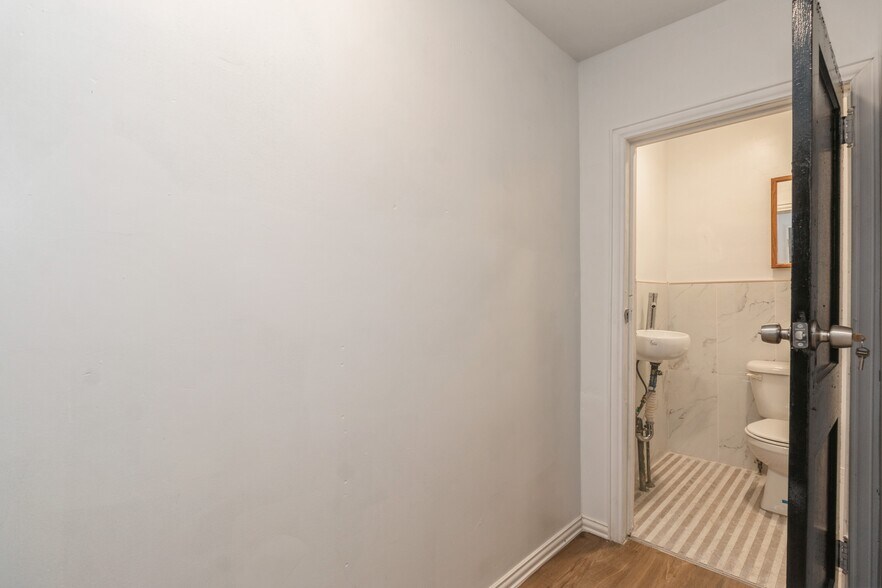 More Photos Of 1312 Kings Hwy, Swedesboro Storefront Retail Residential For Sale
