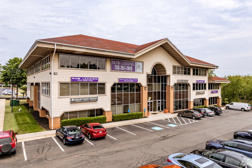 More Photos Of 6 Pidgeon Hill Dr, Sterling Medical For Lease