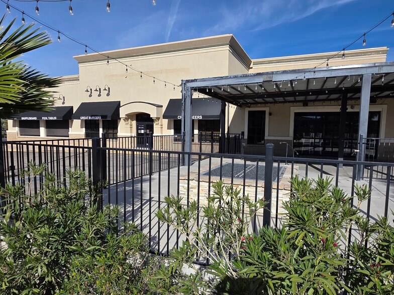 More Photos Of 7625 N La Cholla Blvd, Tucson Restaurant For Lease