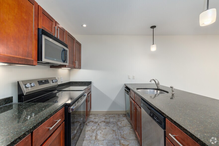 More Photos Of 4001 E Genesee St, Syracuse Apartments For Lease