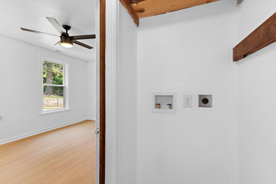 More Photos Of 306 Main St, Parkville Apartments For Sale