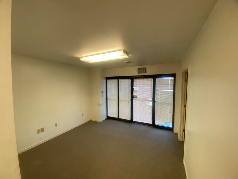 More Photos Of 1178 Hightower Rd, Macon-Bibb Warehouse For Sale