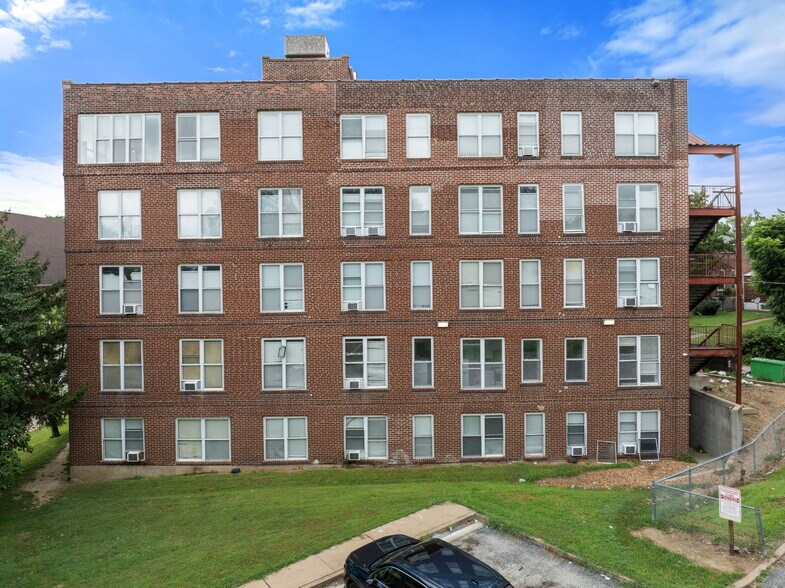 More Photos Of 8612 Halls Ferry Rd, Saint Louis Apartments For Sale