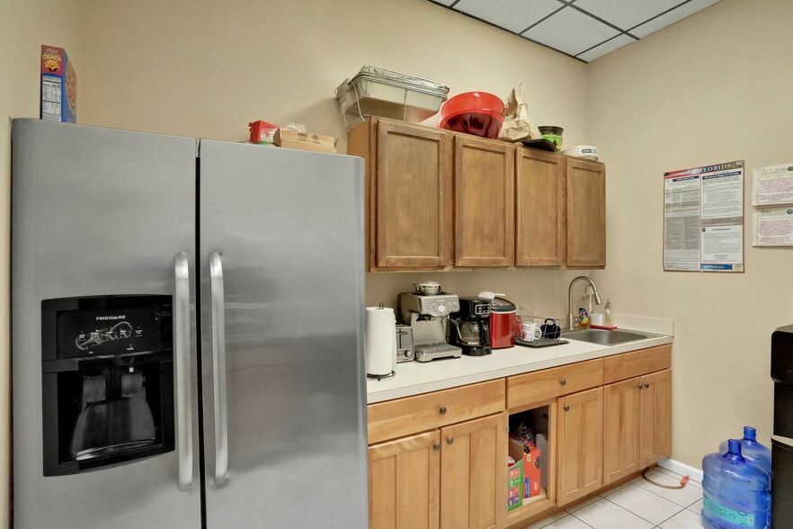 More Photos Of 12428 San Jose Blvd, Jacksonville Office For Sale