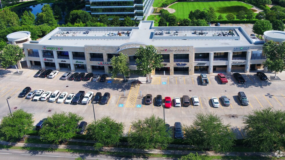 More Photos Of 10455 Briar Forest Dr, Houston General Retail For Lease