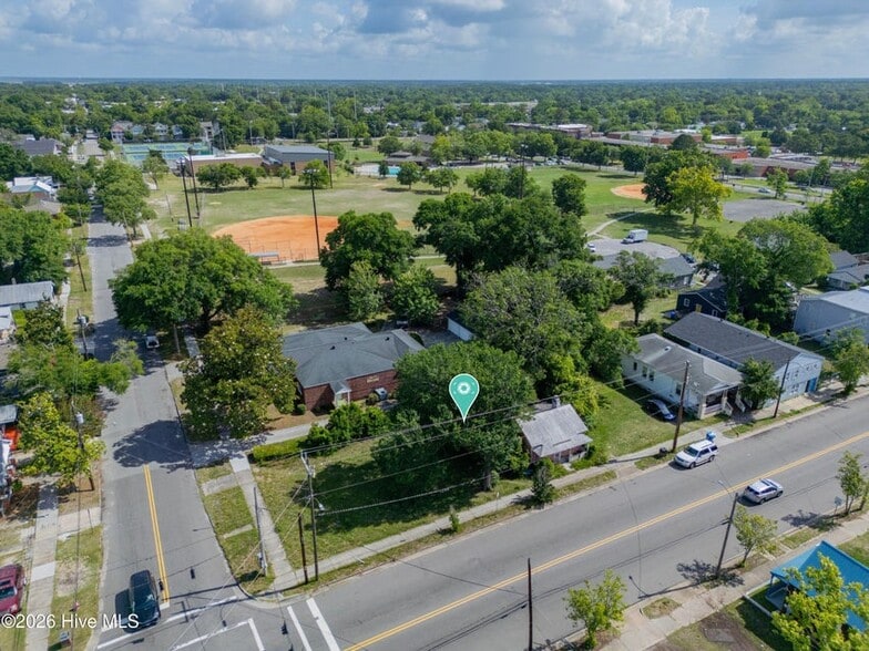 More Photos Of 805 Castle St, Wilmington Land For Sale