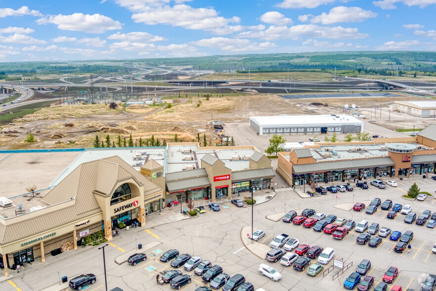 More Photos Of 165 Stewart Grn SW, Calgary Unknown For Lease