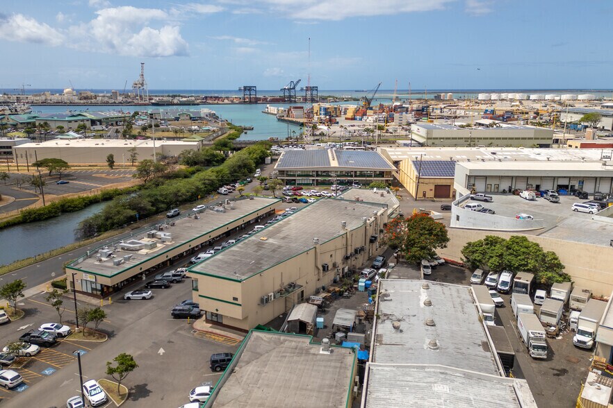 More Photos Of 1199 Dillingham Blvd, Honolulu Unknown For Lease
