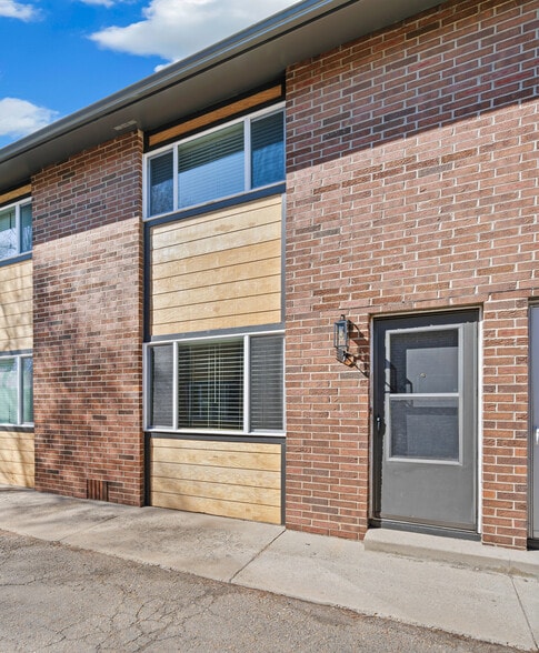 More Photos Of 3035 17th Ave, Longmont Apartments For Sale