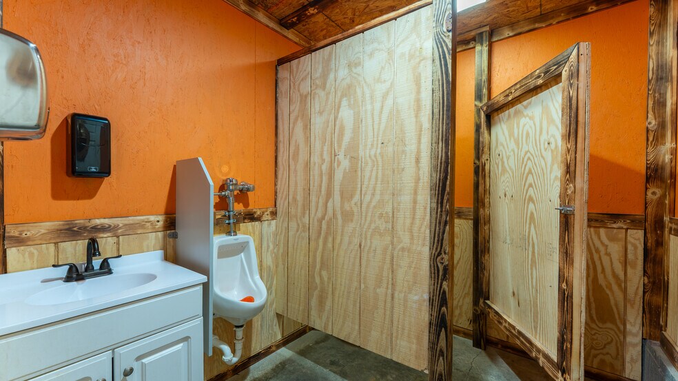 More Photos Of 6285 State Rte 7, Roach General Retail For Sale