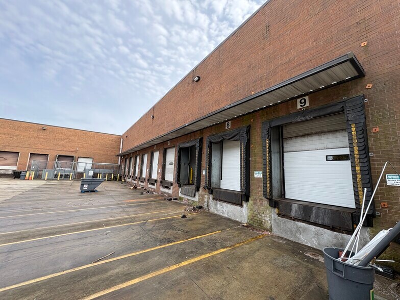 More Photos Of 4820 N Church Ln SE, Atlanta Warehouse For Lease