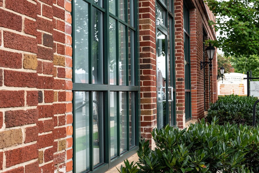 More Photos Of 363 Church St N, Concord Loft Creative Space For Lease