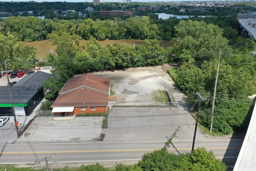 More Photos Of 2162 McKinley Ave, Columbus Warehouse For Sale