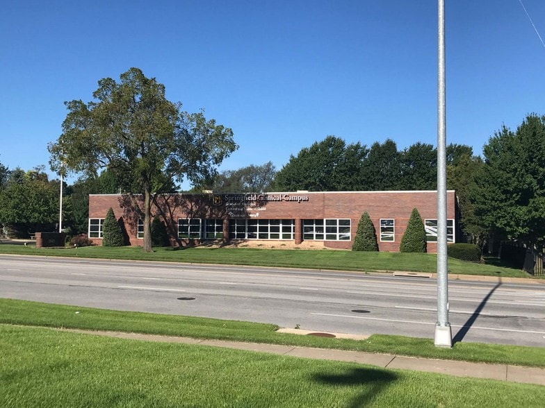 More Photos Of 1845 S National Ave, Springfield Office For Sale