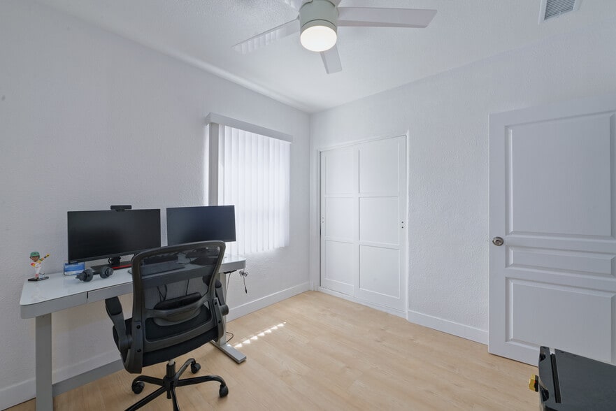 More Photos Of 5738 Meade Ave, San Diego Apartments For Sale