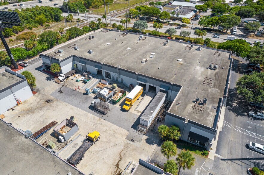 More Photos Of 955 S Congress Ave, Delray Beach Showroom For Lease