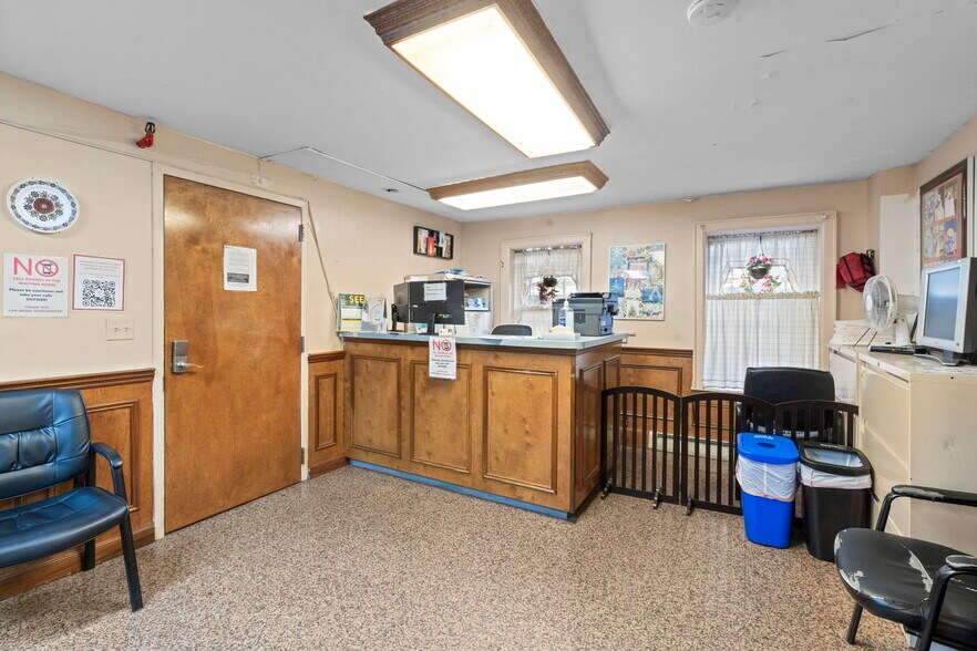 More Photos Of 30 Saint James Pl, Brooklyn Apartments For Lease