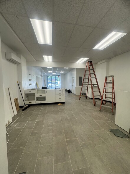 More Photos Of 106-14 Astoria Blvd, Flushing Office Residential For Lease
