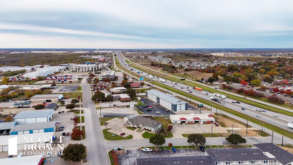 More Photos Of 3118 Los Colinas, Denton Office For Sale