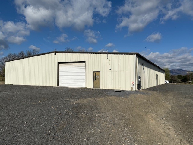 Primary Photo Of 19854 Senedo Rd, Edinburg Industrial For Lease