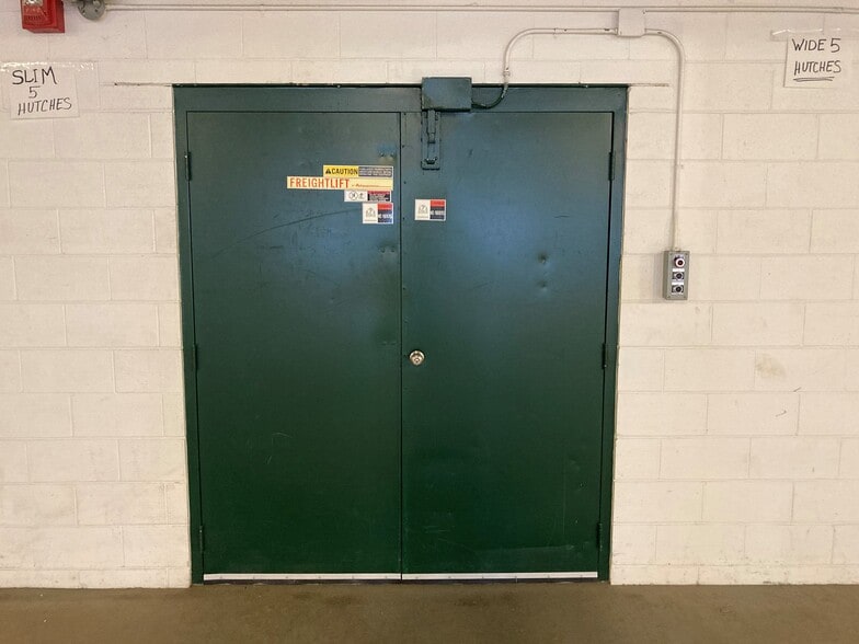 More Photos Of 53-101 Venturi Ave, Warwick Distribution For Lease