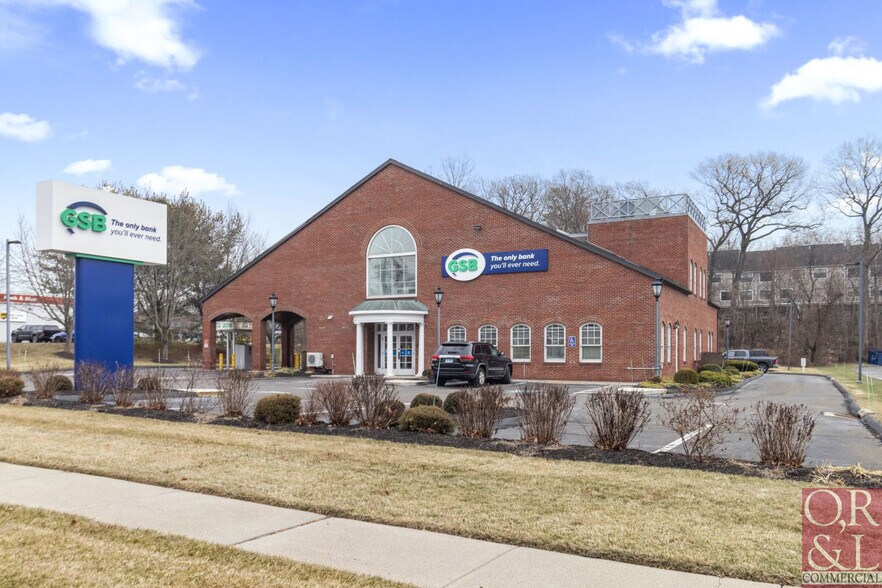 More Photos Of 61 N Main St, Branford Bank For Lease
