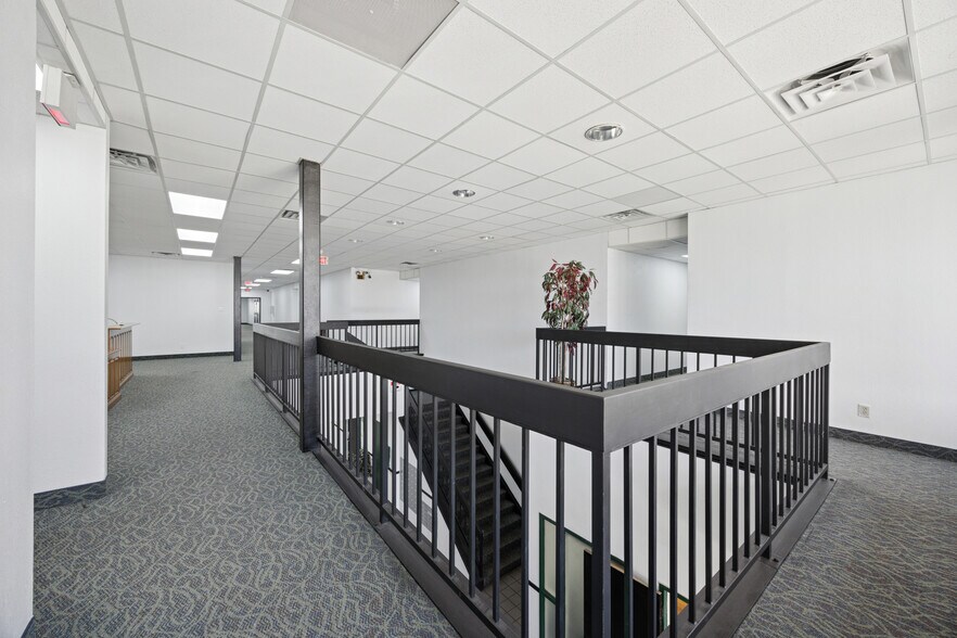 More Photos Of 2600 K Ave, Plano Office For Lease