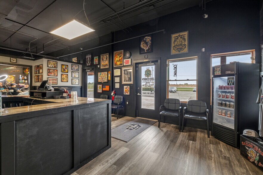 More Photos Of 5955 Mt Rushmore Rd, Rapid City Storefront Retail Office For Sale