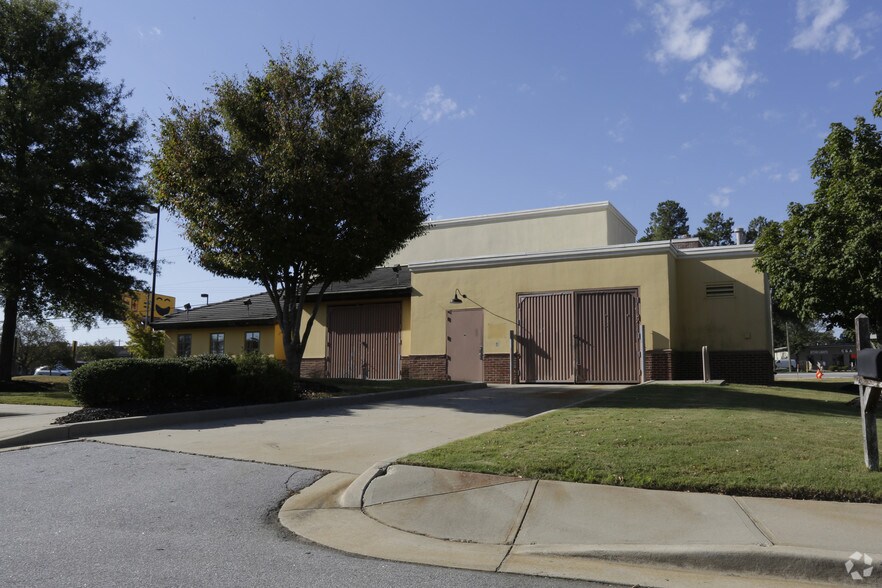 More Photos Of 1133 Woodruff Rd, Greenville Restaurant For Lease