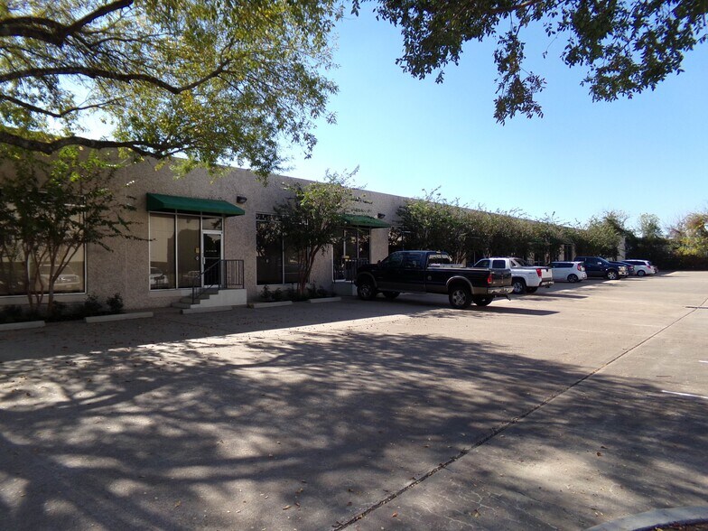 Primary Photo Of 1922 Rankin Rd, Houston Light Distribution For Lease