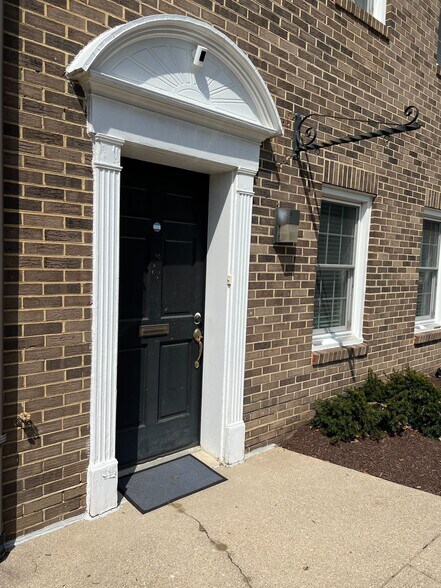 More Photos Of 3231-3233 Superior Ln, Bowie Medical For Lease