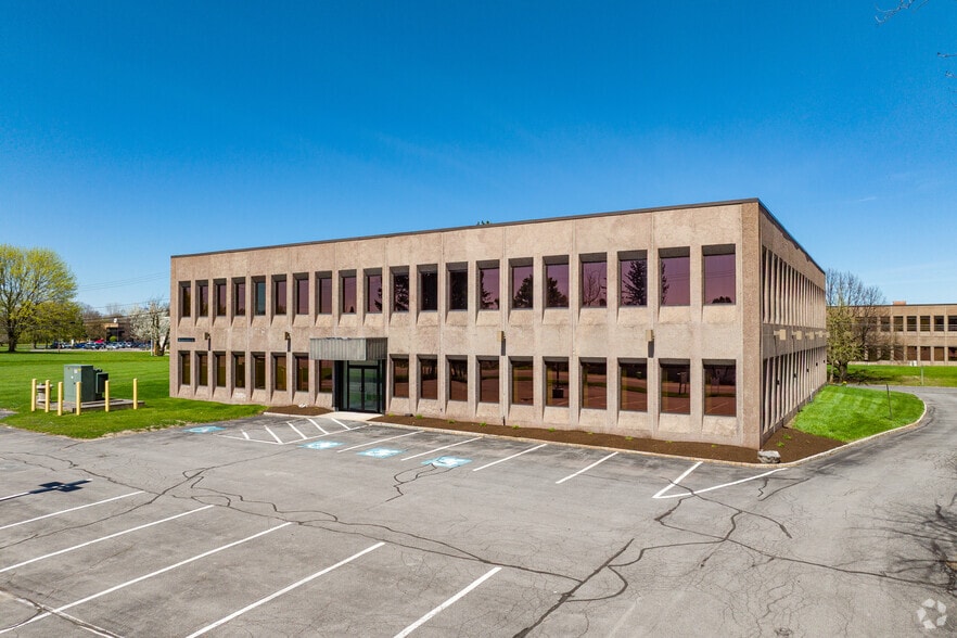 Primary Photo Of 125 Elwood Davis Rd, Syracuse Office For Lease