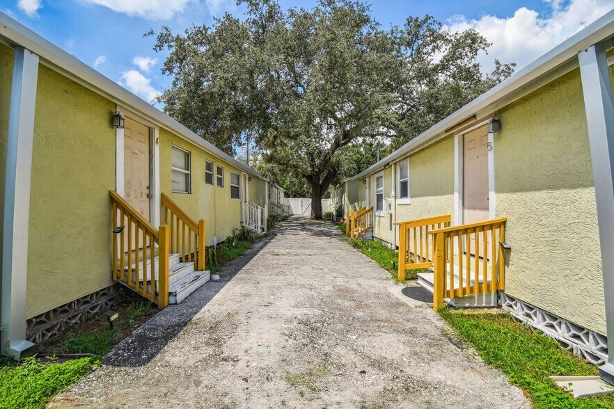 More Photos Of 8413 N Hamner Ave, Tampa Apartments For Sale