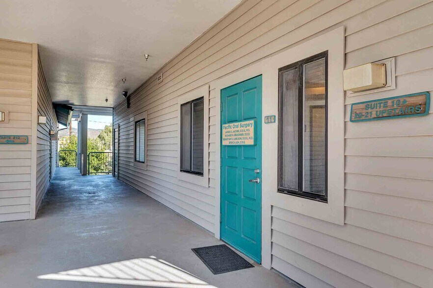 More Photos Of 1755 Erringer St, Simi Valley Medical For Lease