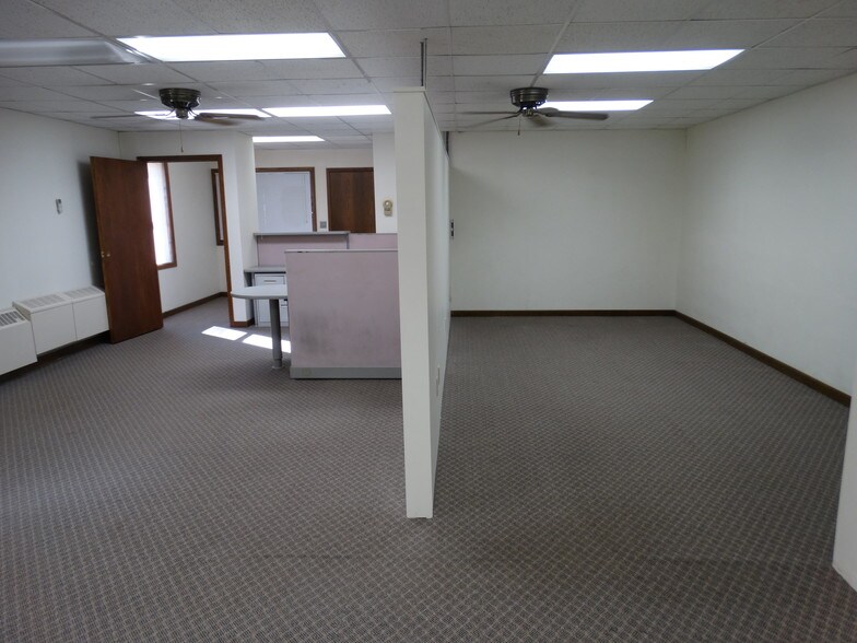 More Photos Of 312 N Central Ave, Duluth Office For Lease