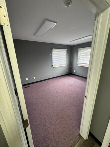More Photos Of 5505 S Sheldon Rd, Canton Township Contractor Storage Yard For Lease