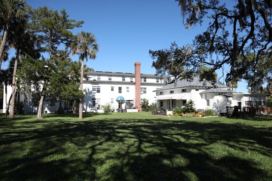 More Photos Of 35 Dufferin St, Saint Augustine Apartments For Sale
