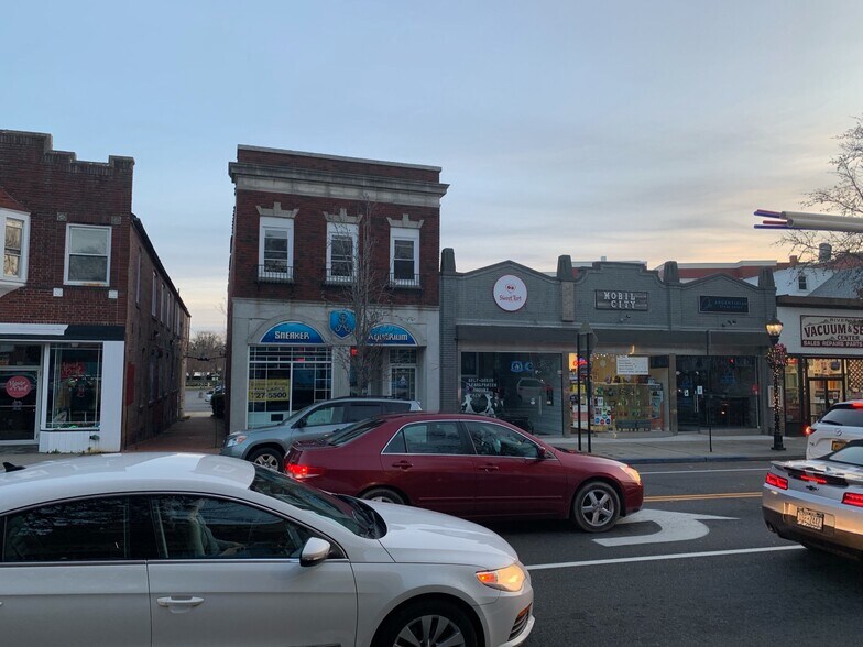 More Photos Of 41 E Main St, Riverhead Storefront Retail Office For Sale