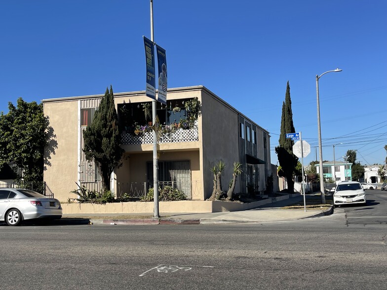 Primary Photo Of 6275 Menlo Ave, Los Angeles Apartments For Sale