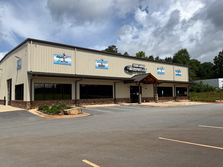 More Photos Of 804 Harmony Rd, Eatonton Showroom For Sale