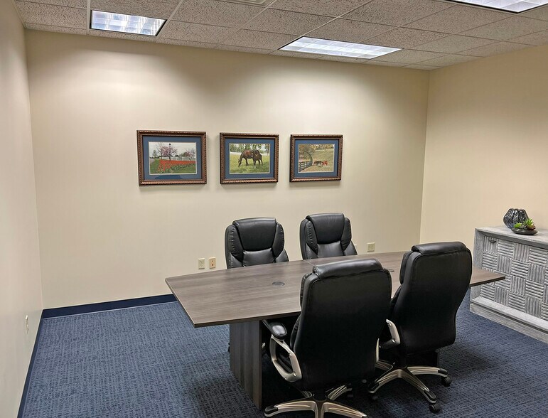 More Photos Of 444 E Main St, Lexington Office For Lease