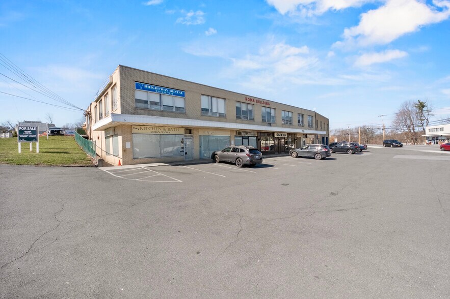 More Photos Of 2020-2038 Saw Mill River Rd, Yorktown Heights Storefront For Sale