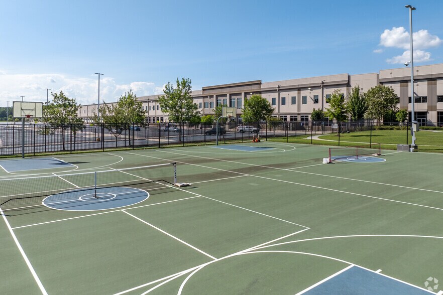 More Photos Of 4505 Derrick Industrial Pky, Atlanta Distribution For Lease